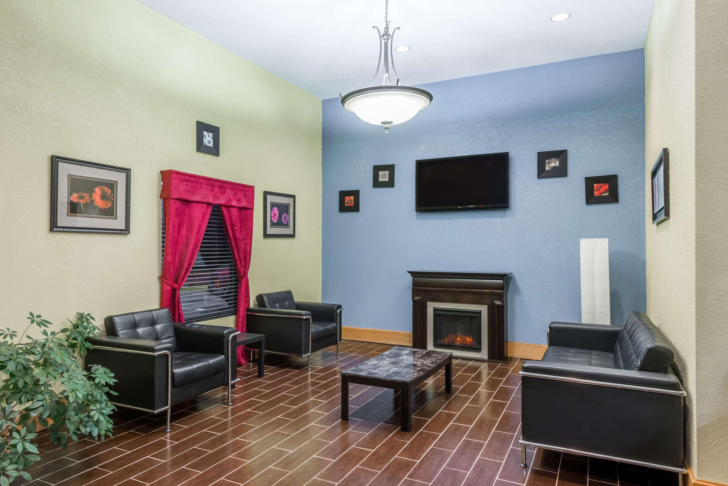 Days Inn & Suites By Wyndham Casey Esterno foto